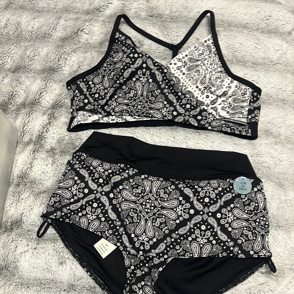 NWT Pink Swim Large bottom, XL top